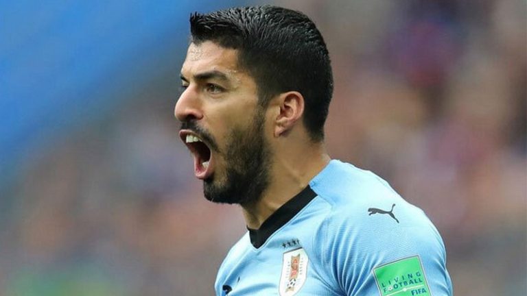 Cầu Thủ Suarez - Chàng Răng Thỏ Tài Hoa
