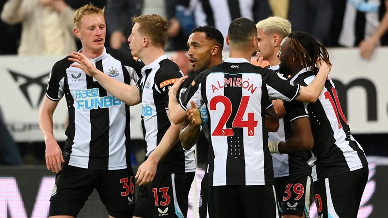CLB Newcastlev được mệnh danh là những chú chim chích chòe CLB Newcastlev được mệnh danh là những chú chim chích chòe